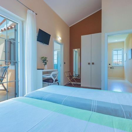 Ferienhaus In Pomer Mit Privatem Beheizten Pool Und Meerblick Exteriér fotografie