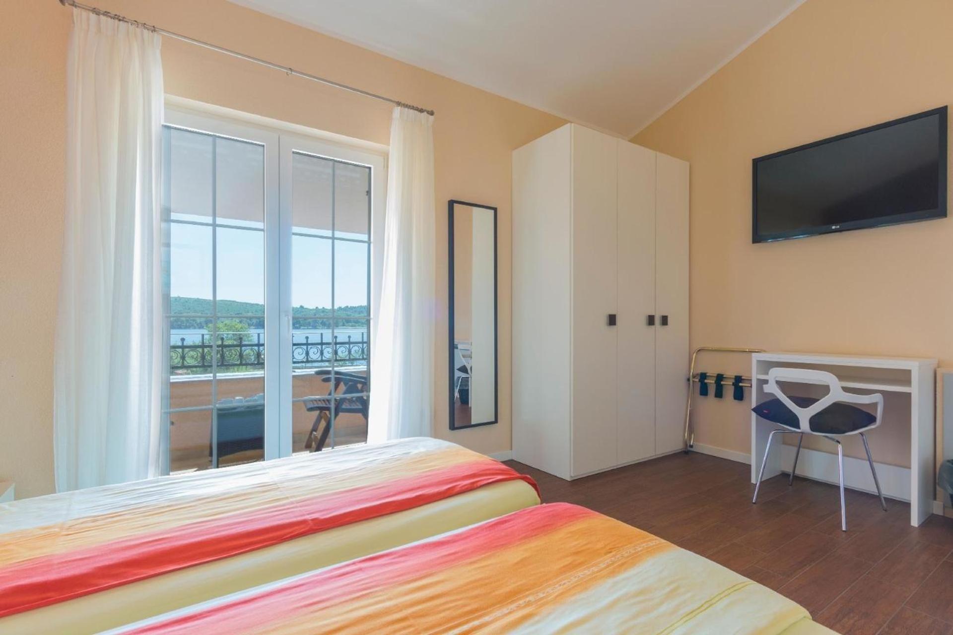Ferienhaus In Pomer Mit Privatem Beheizten Pool Und Meerblick Exteriér fotografie